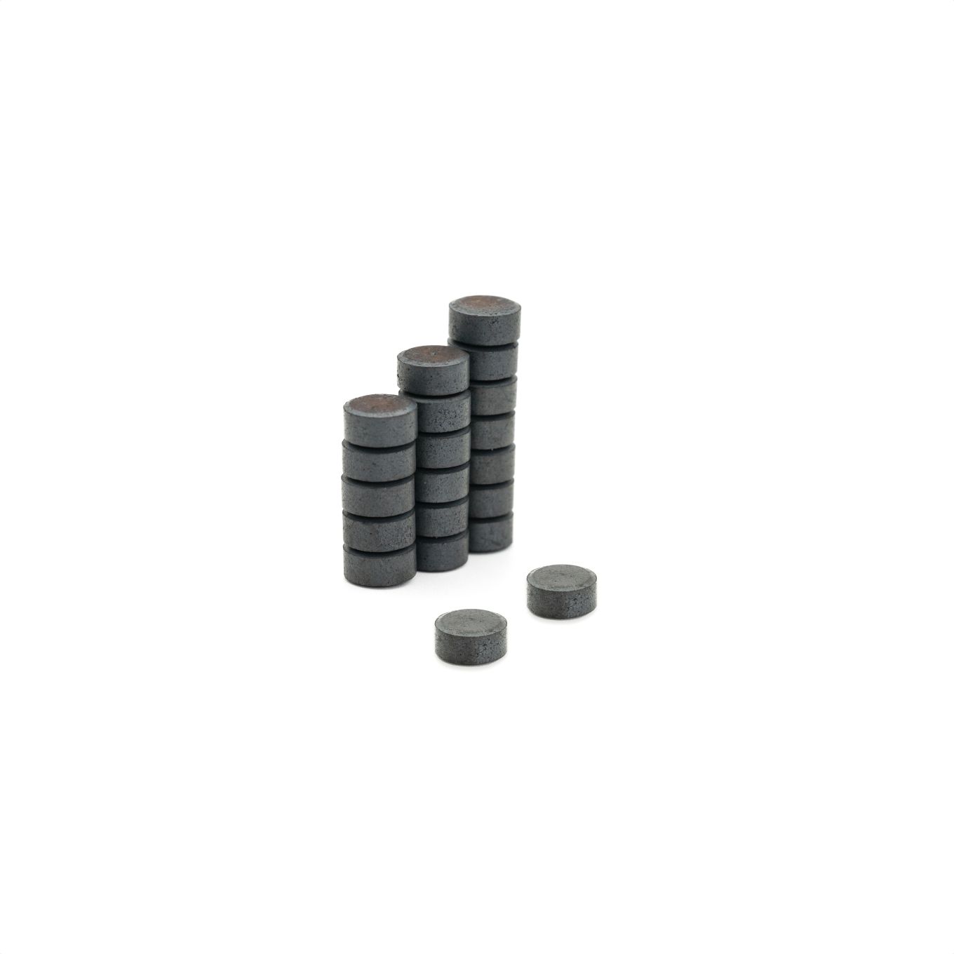8mm Durchmesser x 4mm dicke Y10-Ferritmagnete – 0,048kg Zugkraft