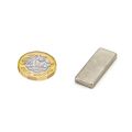 25 x 10 x 3mm dicker N42 Neodym-Magnet - 4.3kg Zugkraft