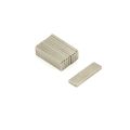 20 x 6 x 1,5mm dicker N42-Neodym-Magnet – 1,6kg Zugkraft