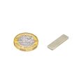 20 x 6 x 1,5mm dicker N42-Neodym-Magnet – 1,6kg Zugkraft